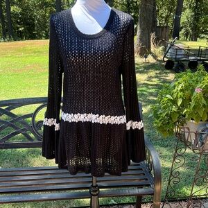 LC Lauren Conrad Black Knit Sweater with White Details…..782